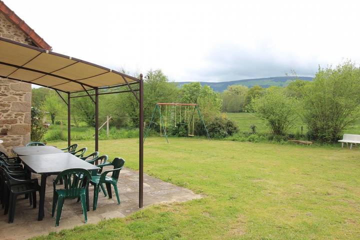 Gîte pour 15 personnes, avec jardin dans Haute-Vienne - 4