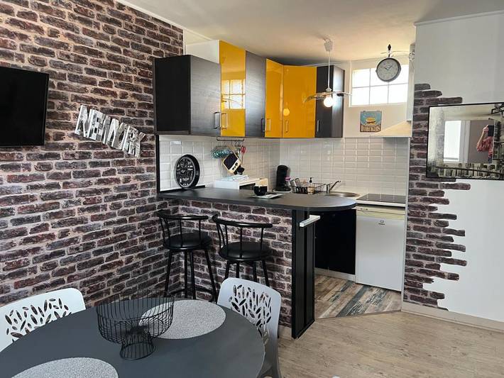 Gîte pour 2 personnes dans Office de Tourisme de Saint Palais sur Mer