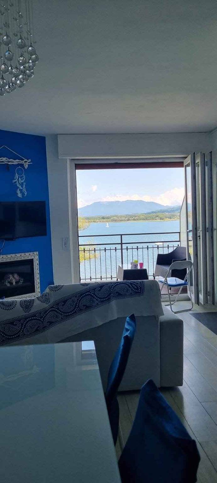 Ganze Ferienwohnung, Ferienwohnung mit Klimaanlage und Balkon mit Seeblick in Dormelletto, Lago Maggiore (Piemont)