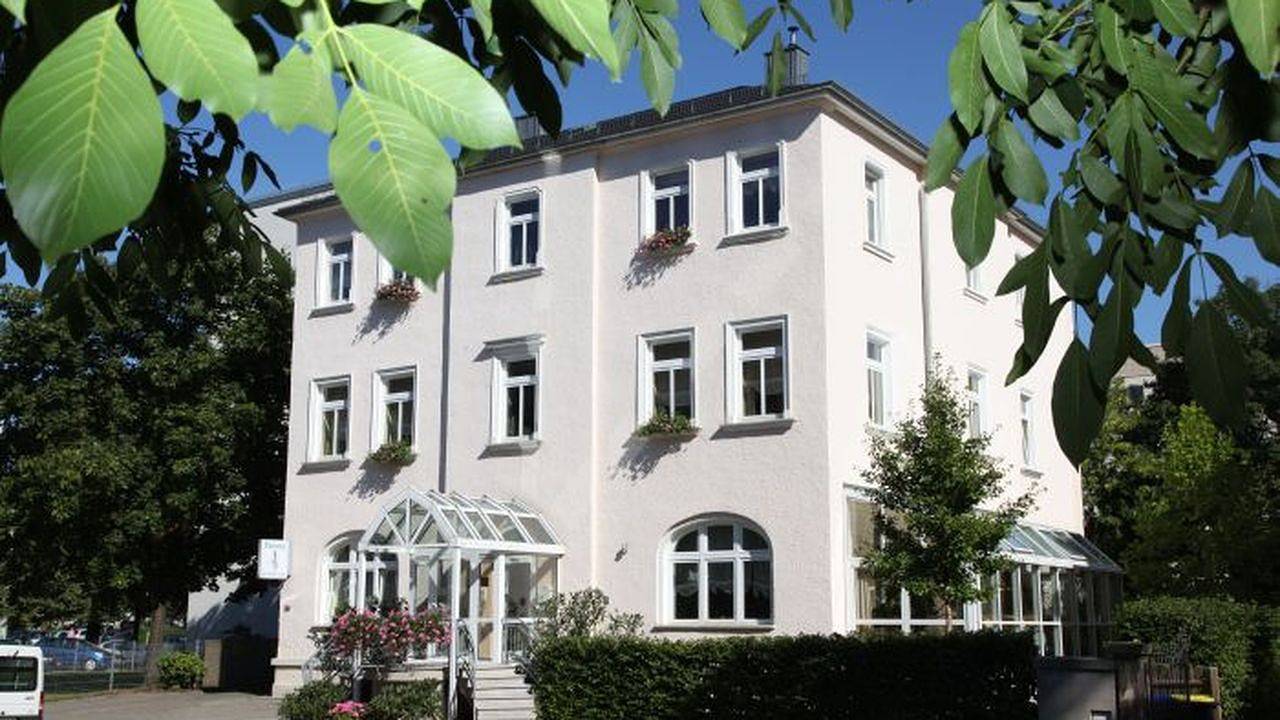 Doppelzimmer für 2 Personen in Dresden in Blasewitz, Dresden