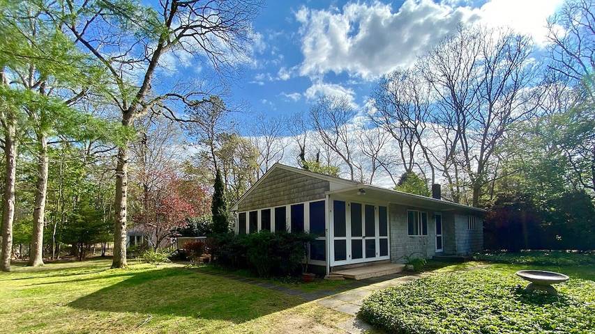 Vacation rental for 6 people, with yard and terrace in East Hampton