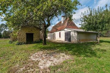 Gîte pour 7 personnes, avec jardin et terrasse, animaux acceptés à Cendrieux