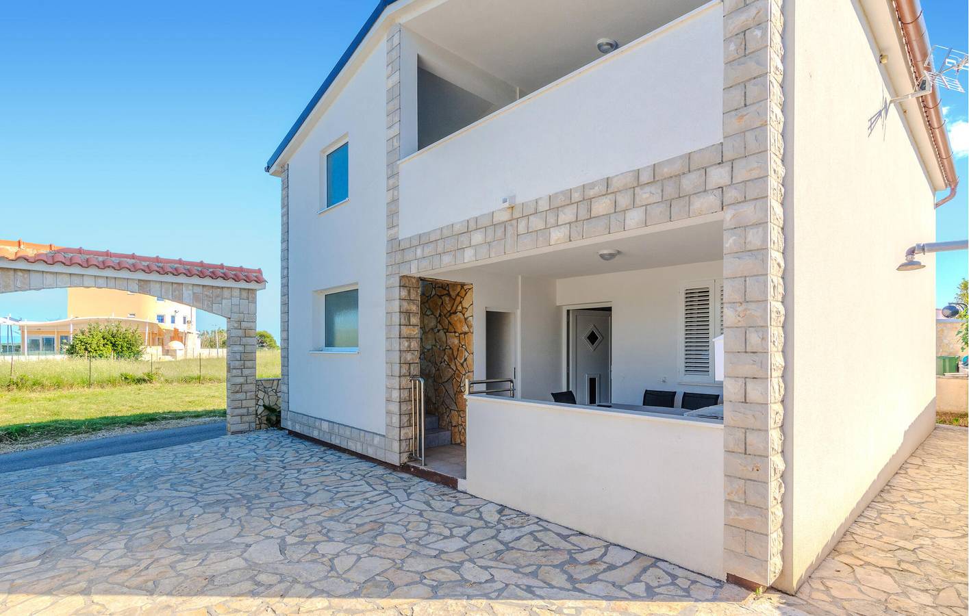 Geheel vakantieappartement, Vakantieappartement voor 4 personen met terras in Privlaka, Zadar