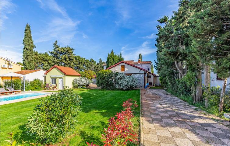 Ferienhaus für 6 Personen, mit Terrasse in Premantura - 3
