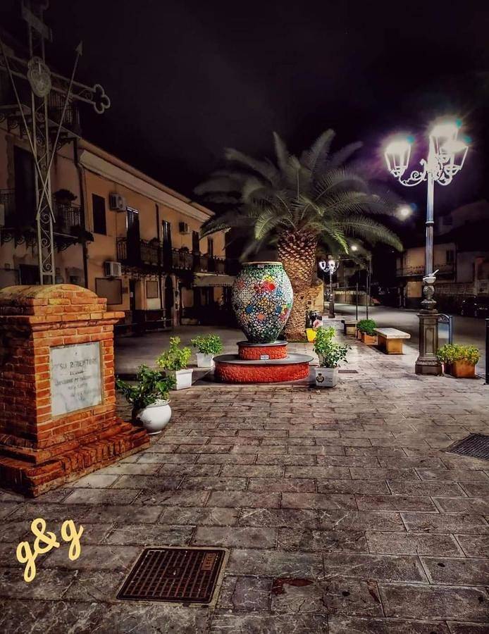 Deluxe Triple Room in Santo Stefano di Camastra, Provincia di Messina