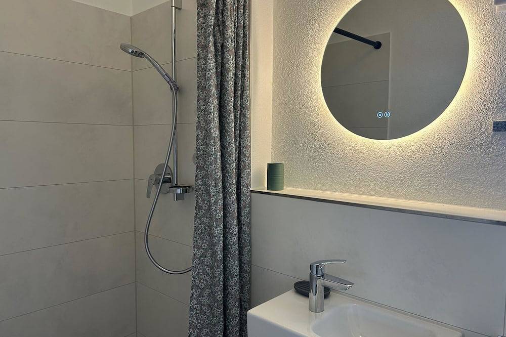 Ganze Wohnung, Ferienwohnung/App. für 5 Gäste mit 112m² in Breitbrunn am Chiemsee in Breitbrunn am Chiemsee, Chiemsee