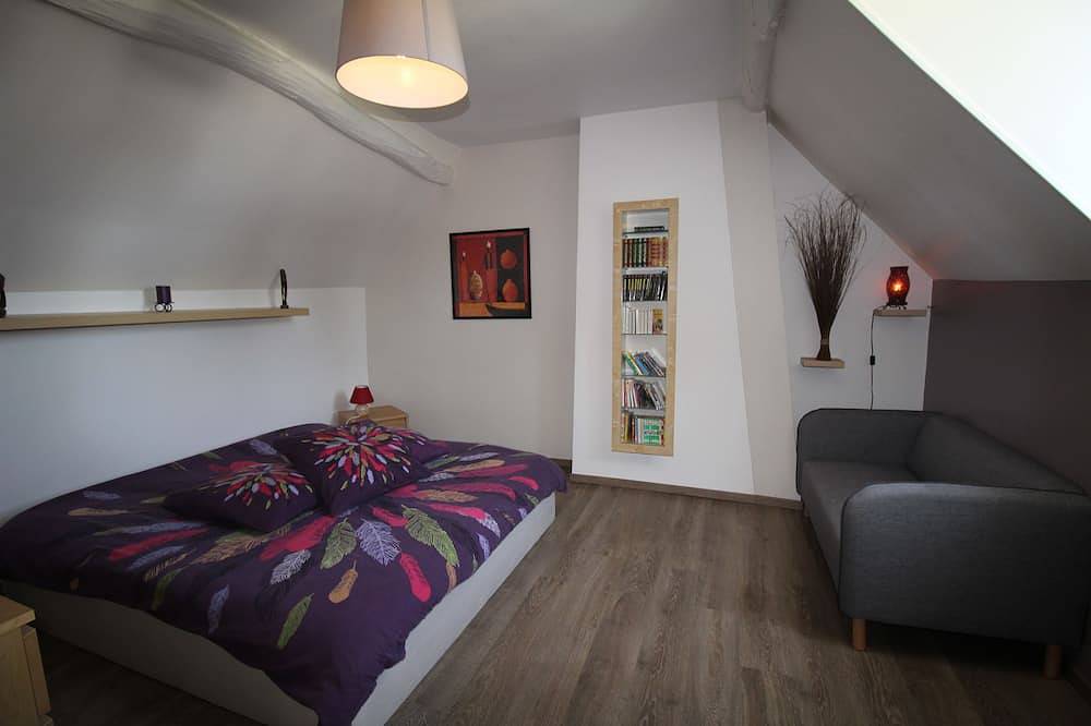 Gîte Les Doucesheures- 110m²--3 rooms-8 pers in Betz-le-Château, Loches und Umgebung