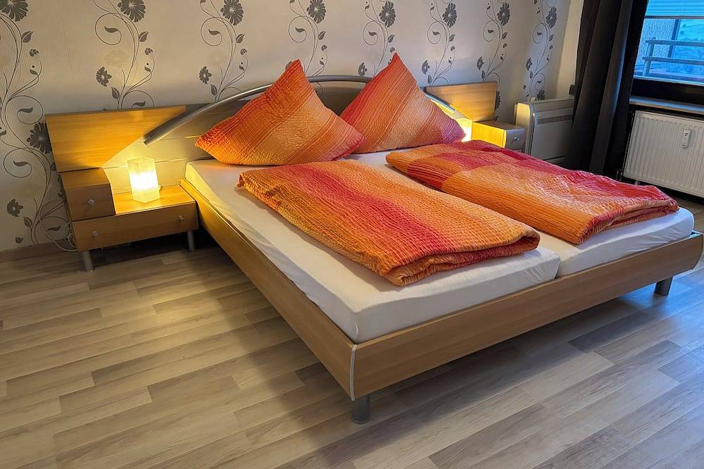 Ganze Wohnung, Ferienwohnung mit Klimaanlage, Pool, Tolle Aussicht, Sauna in Lahnstein, Mittelrhein