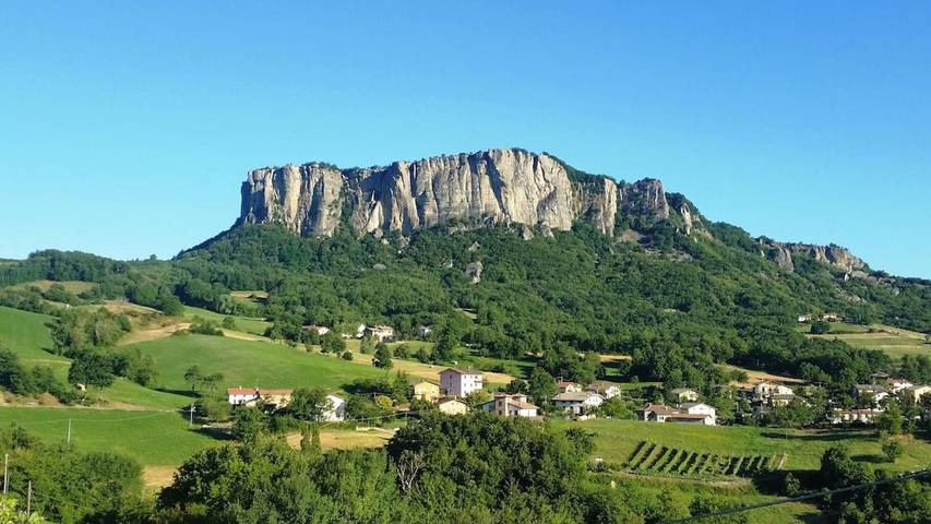 Gîte pour 5 personnes, avec Balcon et Terrasse ainsi que Jardin et Vue à Castelnovo ne' Monti - 4