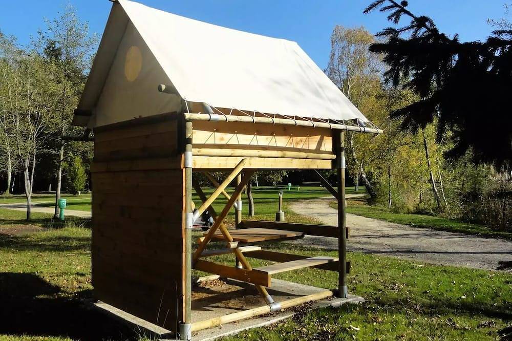 Tente Bivouac sur pilotis 2 personnes in Nouan-le-Fuzelier, Sologne