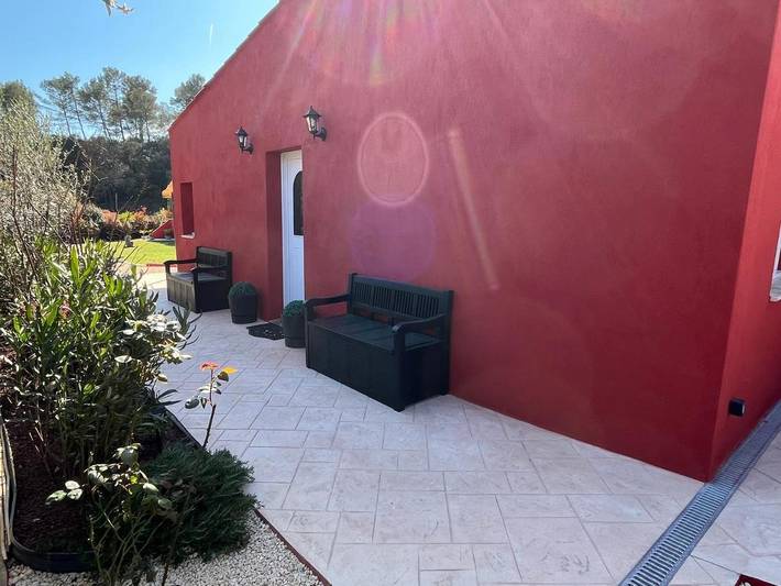 Location de vacances pour 4 personnes, avec jardin et vue à Méounes-lès-Montrieux - 3