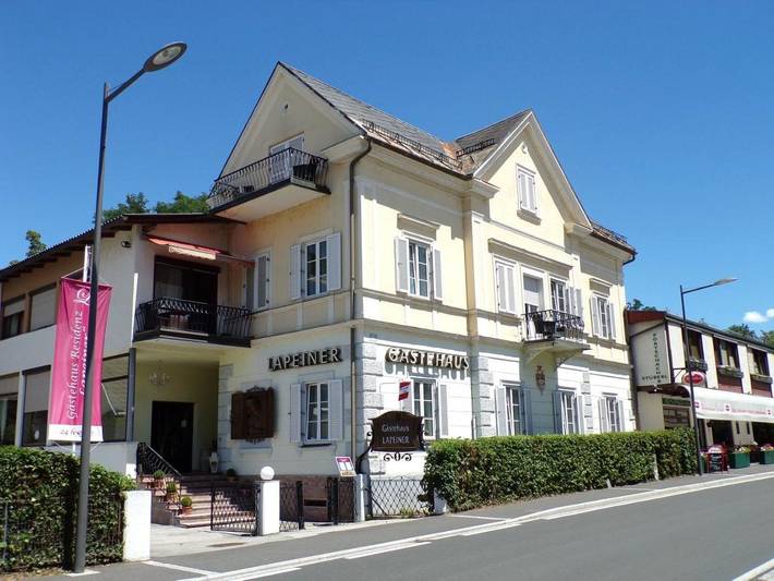 BnB, mit Terrasse und Garten in Pörtschach am Wörthersee