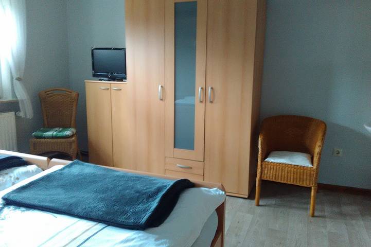 Ferienhaus für 5 Personen, mit Terrasse und Garten in Leer - 3