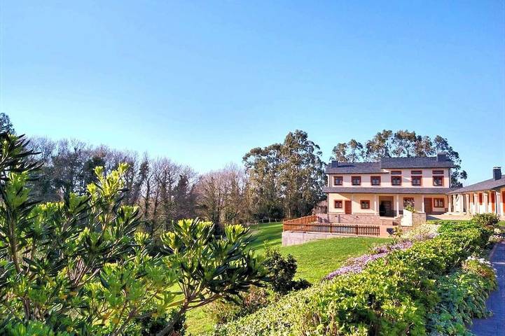 Ferienwohnung für 4 Personen, mit Balkon und Pool sowie Garten - 1