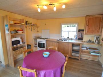 Villa for 5 Guests in Ellezelles, Wallonia, Picture 3