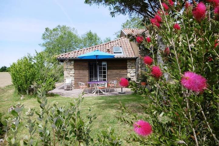 Maison de vacances pour 4 personnes, avec jardin à Saubrigues