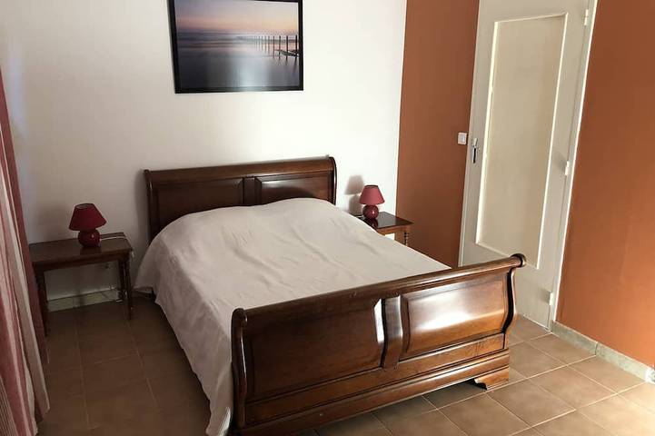 Gîte pour 6 personnes, avec piscine ainsi que terrasse et jardin à Eccica-Suarella - 2