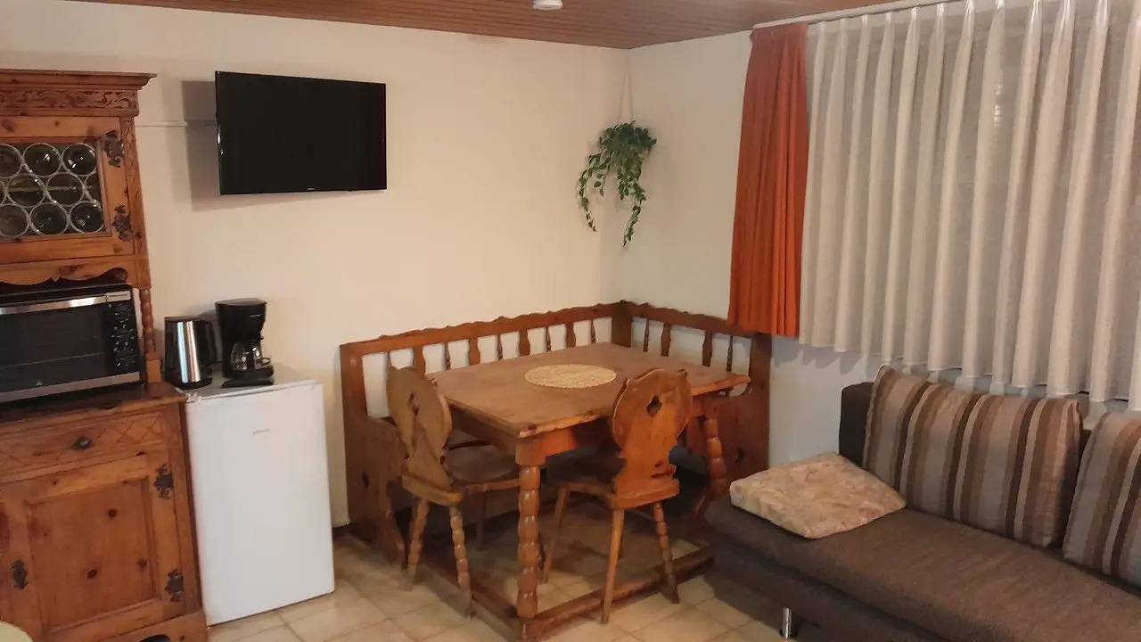 Ganze Ferienwohnung, Ferienwohnung für 4 Personen (30 m²) in Laufen in Laufen, Rupertiwinkel