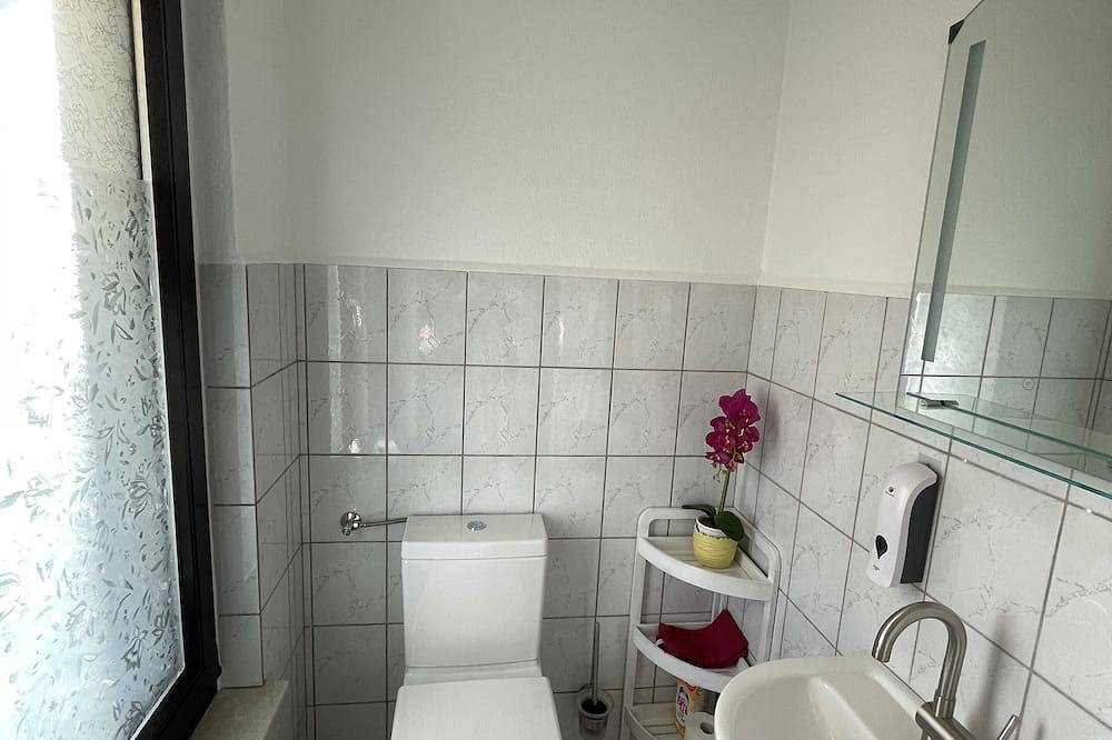 Ganze Wohnung, ⭐️⭐️⭐️⭐️ Komfort-Appartement in Seenähe - mit Wallbox für e-Autos in Rangsdorf, Teltow-Fläming