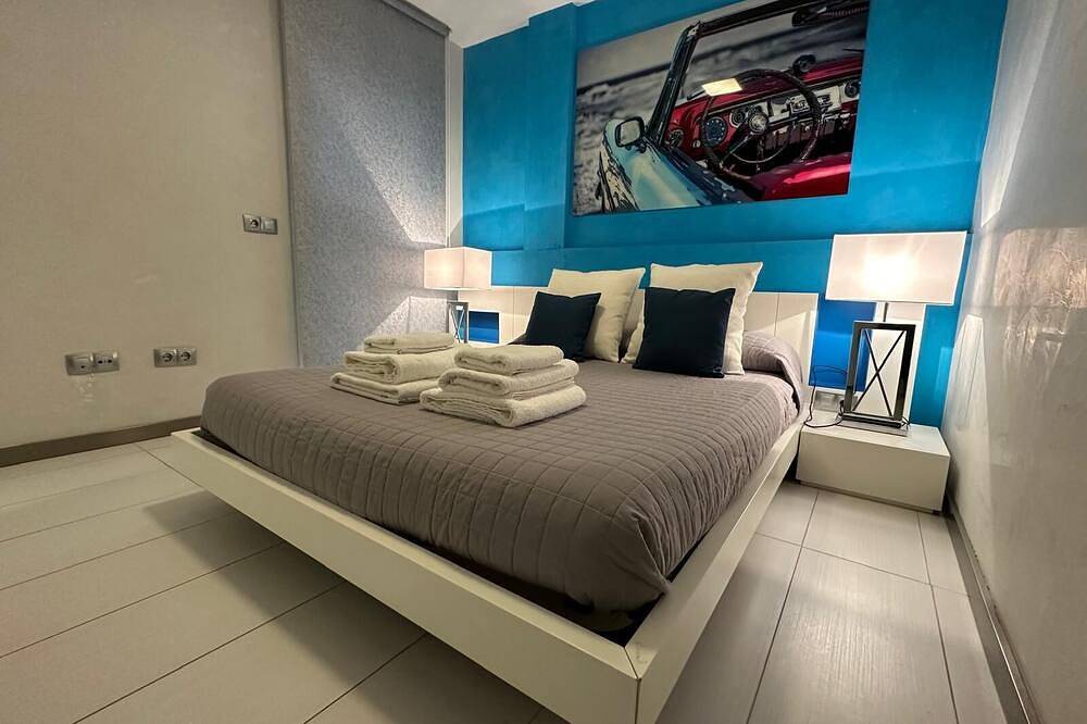 Entire apartment, Pink Apartment Marina Botafoch Ibiza in Talamanca, Ibiza (Municipality)