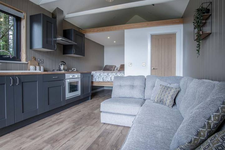 Ferienwohnung für 2 Personen, mit Terrasse und Garten sowie Seeblick, mit Haustier in Wales - 4