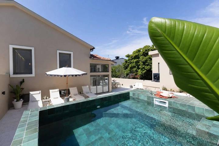 Location de vacances pour 14 personnes, avec jardin et piscine dans Trofa