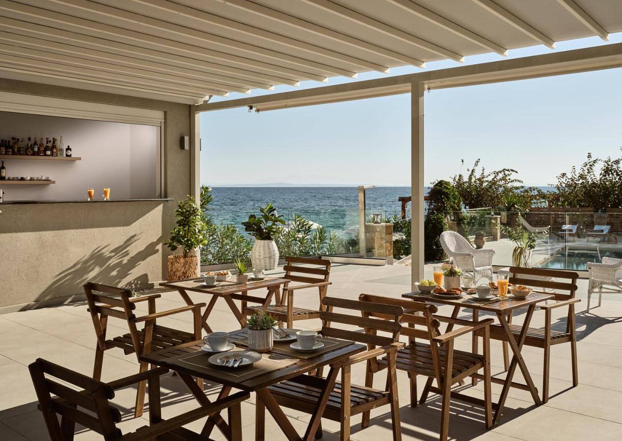Stefania Apartments in Psarou, Alykes