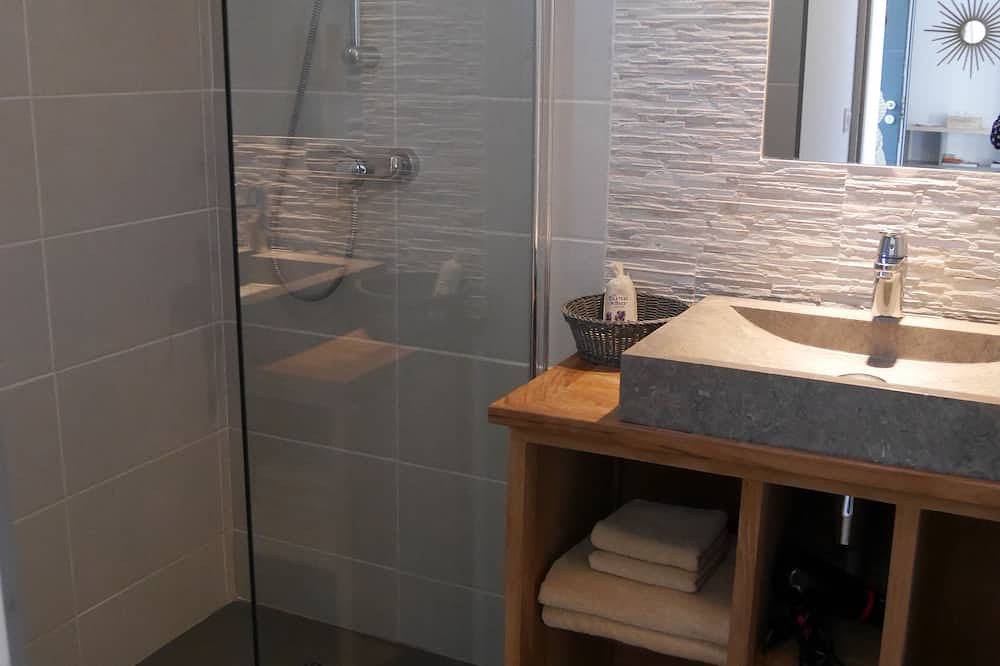 4* apartment facing the Luberon in Oppède, Parque natural regional del Luberon