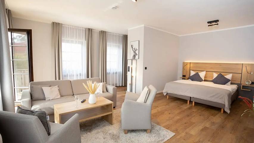 Hütte für 4 Personen, mit Whirlpool und Garten sowie Pool und Balkon in Braunlage - 2