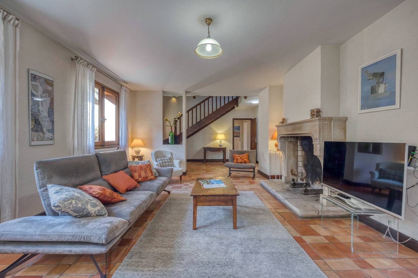 #Hp | La maison des Lilas 🫐| Large family house, sleeps 12, garden in Seyssins, Vercors