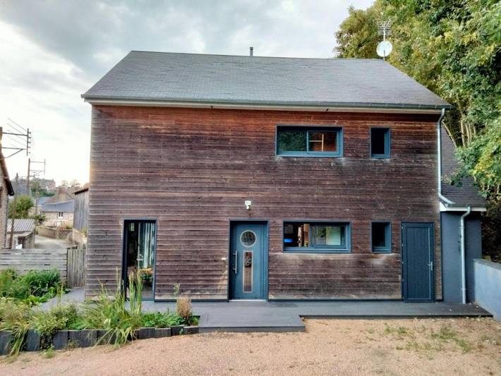 Appartement de vacances pour 2 personnes, avec jardin ainsi que bassin pour enfant et vue, adapté aux familles