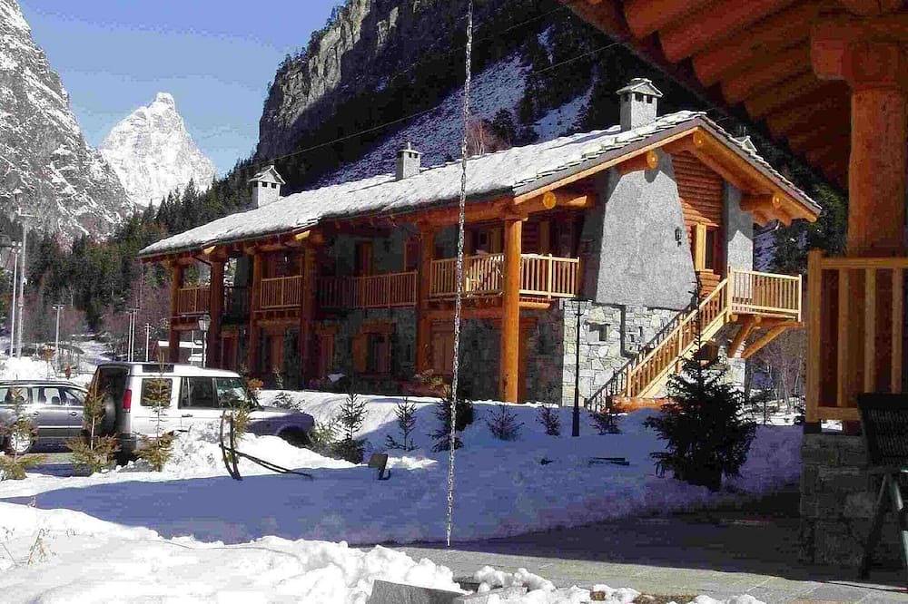 Appartamento vacanze a Alpi Pennine a partire da 186€ a notte