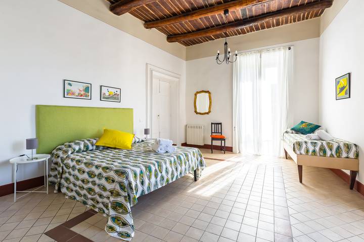 Gîte pour 10 personnes, avec balcon à Naples - 2