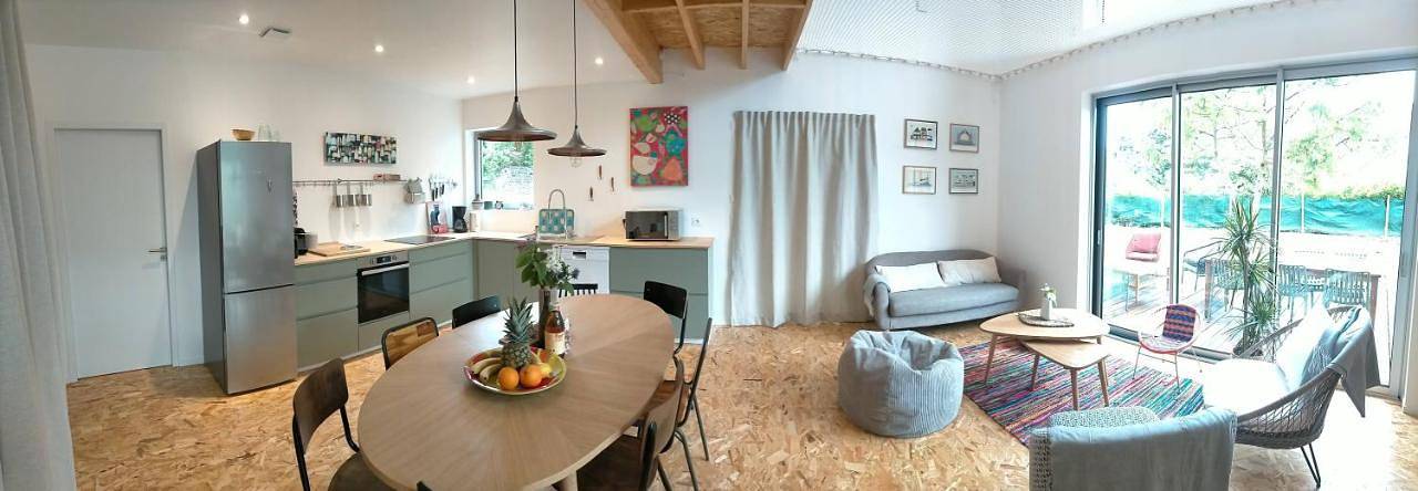 Location de vacances pour 6 personnes, avec jardin, adapté aux familles dans Plage de la Ville Berneuf - 3