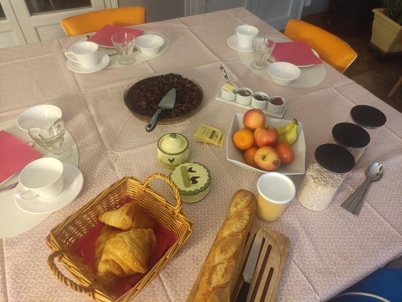 Ganze Wohnung, Das kleine Haus in Givry in Givry, Region Chalon-sur-Saône