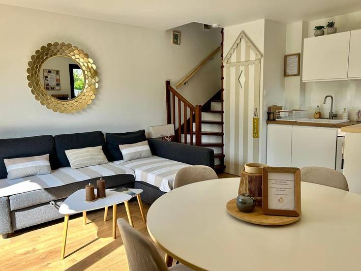 Gîte pour 4 personnes, avec Terrasse et Jardin dans Office De Tourisme De Blonville Benerville Tourgeville - 2
