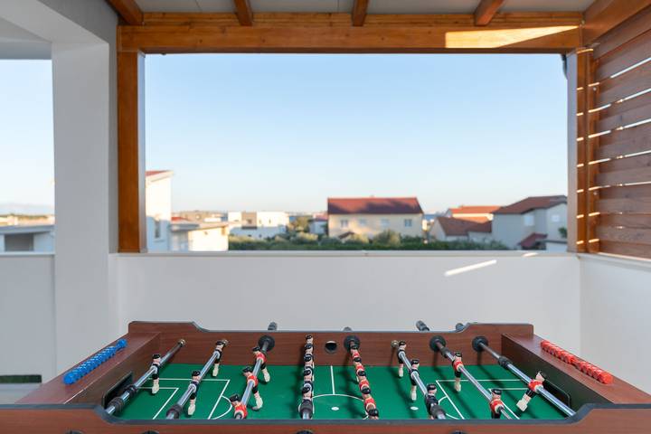 Villa pour 8 personnes, avec piscine ainsi que jardin et vue dans Vir - 2