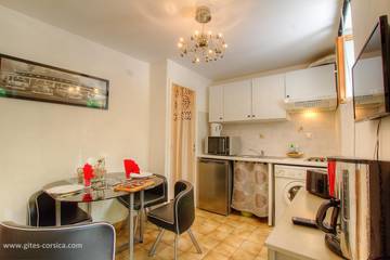 Casa De Huéspedes para 2 Personas en Alata, Córcega del Sur, Foto 4