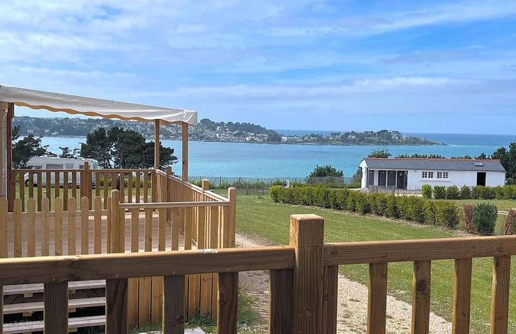 Location de vacances pour 4 personnes, avec vue ainsi que terrasse et jardin à Plestin-les-Grèves - 2