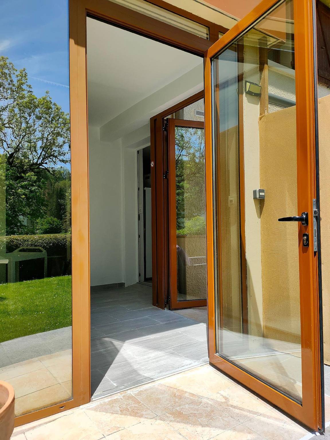 Appartement de vacances entier, Gite Iris Montagnes du Jura avec Spa Sauna rivière in Foncine-le-Haut, Parc naturel régional du Haut-Jura