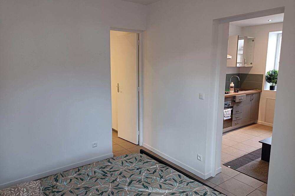 Apartamento entero, Charming apartment located in Corbeil-Essonnes, 5 minutes' walk from the station. in Corbeil-Essonnes, Essonne