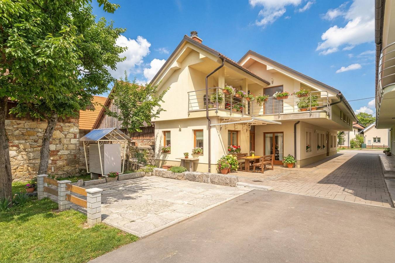 Hotel für 2 Personen mit Balkon in Cerknica, Innerkrain-Karst