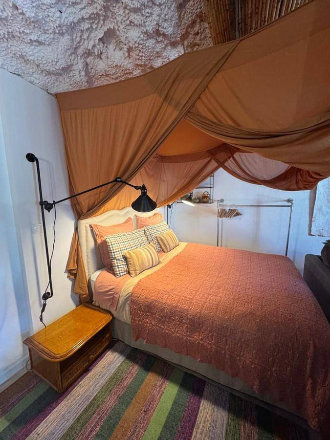 Maison d’hôte pour 4 personnes, avec jardin ainsi que vue et piscine à Cadenet - 2