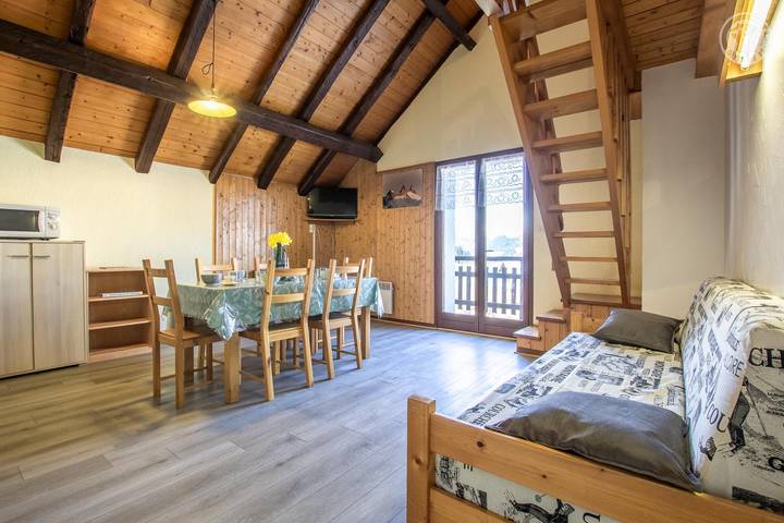 Gîte pour 6 personnes, avec terrasse, animaux acceptés à Albiez-Montrond - 4