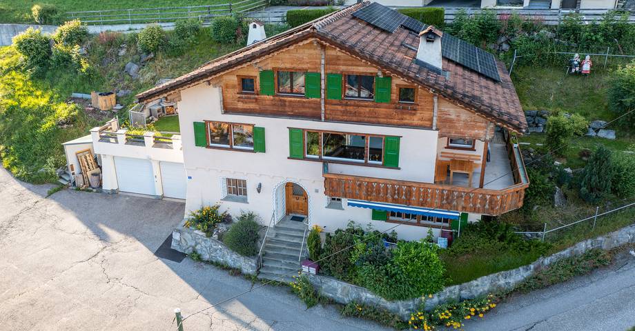 Ferienhaus für 11 Personen, mit Sauna und Garten in Graubünden