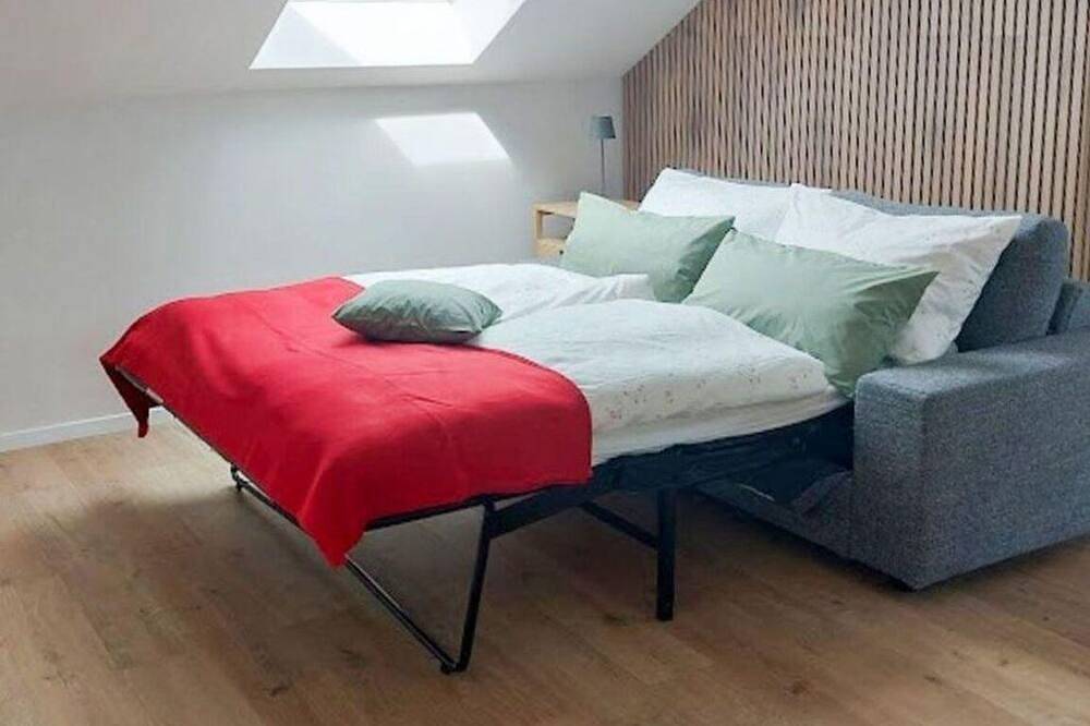 Ganze Wohnung, Ferienwohnung im Burgecken - 5-Sterne-Ferienwohnung - modern - barrierefrei - in Orscholz, Mettlach