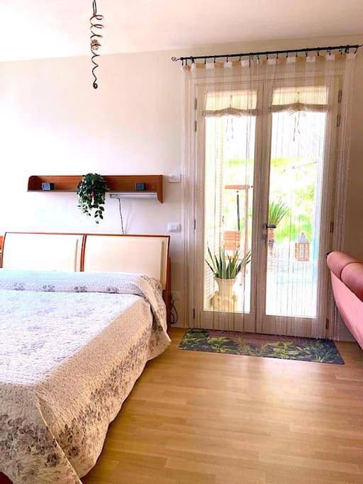 Ferienhaus für 4 Personen, mit Terrasse und Garten sowie Ausblick