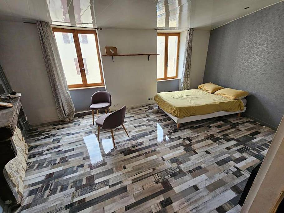 Appartement entier, Studio à 30 min des lacs in Sellières, Jura
