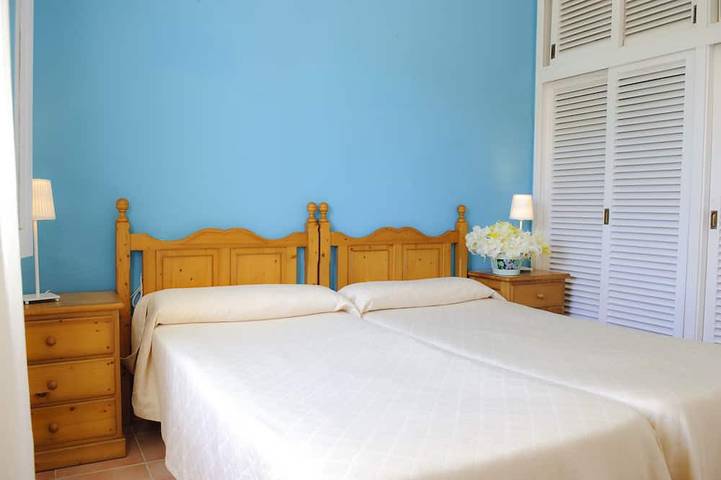 Einfaches Ferienhaus Corb Mari, 6 Personen, Pool und Garten, Strandnah 200 Meter in Cala Egos, Santanyí