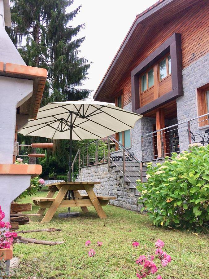 Apartamento de vacaciones para 4 personas, con vistas además de jardín y balcón - 1